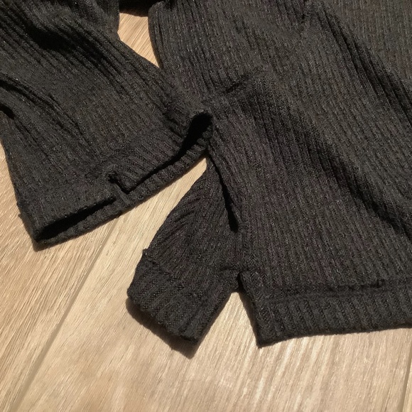 Free People  Ribbed Mock Turtleneck - Picture 5 of 6
